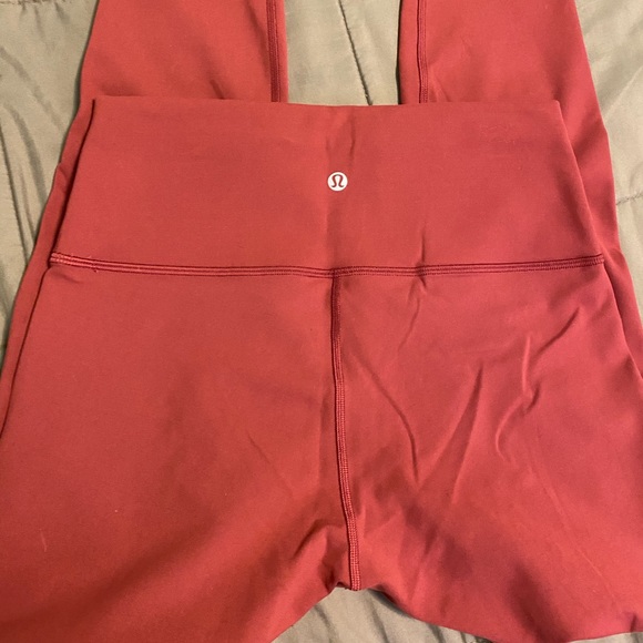 lululemon athletica Pants - Chianti size 8 Wunder Under Train Lululemon